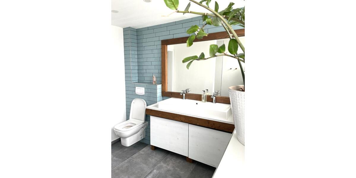 Großzügiges Einfamilienhaus mit Traumgarten und Anliegerwohnung 7 zimmer