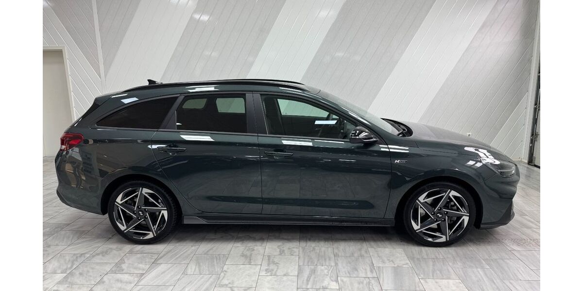Hyundai i30 6.364 km 25.950 &euro; Liebenburg 38704