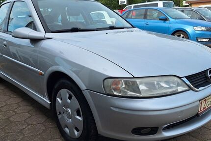 Opel Vectra 170.352 km 2.999 € Stapelfeld 22145