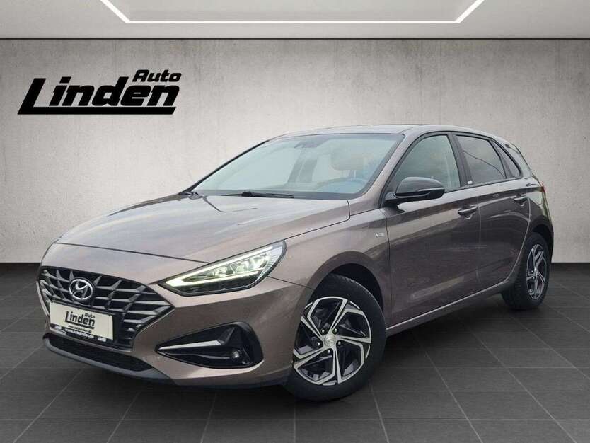 Hyundai i30 53.584 km 15.970 € Erftstadt 50374
