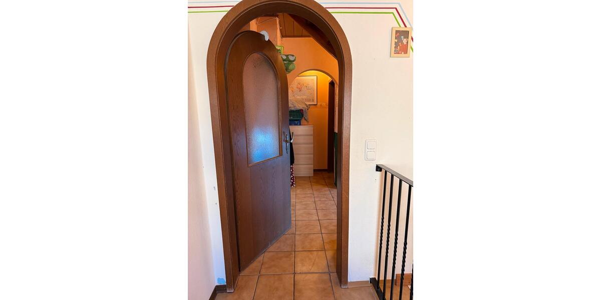 Doppelhaushälfte Frankfurt am Main Ginnheim - 5 Zimmer, 127 m&sup2;, 1.400&euro; | Angebot:26318609