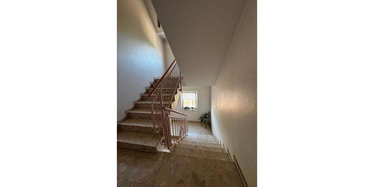 Etagenwohnung Zwickau Auerbach - 3 Zimmer, 70 m&sup2;, 95.000&euro; | Angebot:27455237