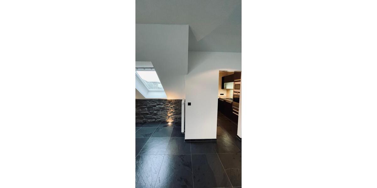 Hochwertige 2-Zimmer-DG-Wohnung mit Balkon & EBK - Vogelberg 2 zimmer