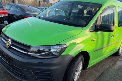 VW Caddy 213.400 km 11.305 &euro; Moers 47445