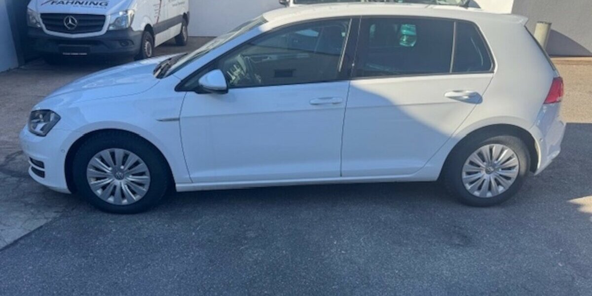 VW Golf VII 1.6 TDI Cup BMT 160.000 km 8.490 &euro; Neckarsulm 74172