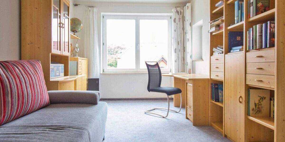 Gehoben und gepflegt: 7-Zi.-EFH mit ELW und Garten, Garage und 2 Freistellplätzen in Neubrandenburg 7 zimmer