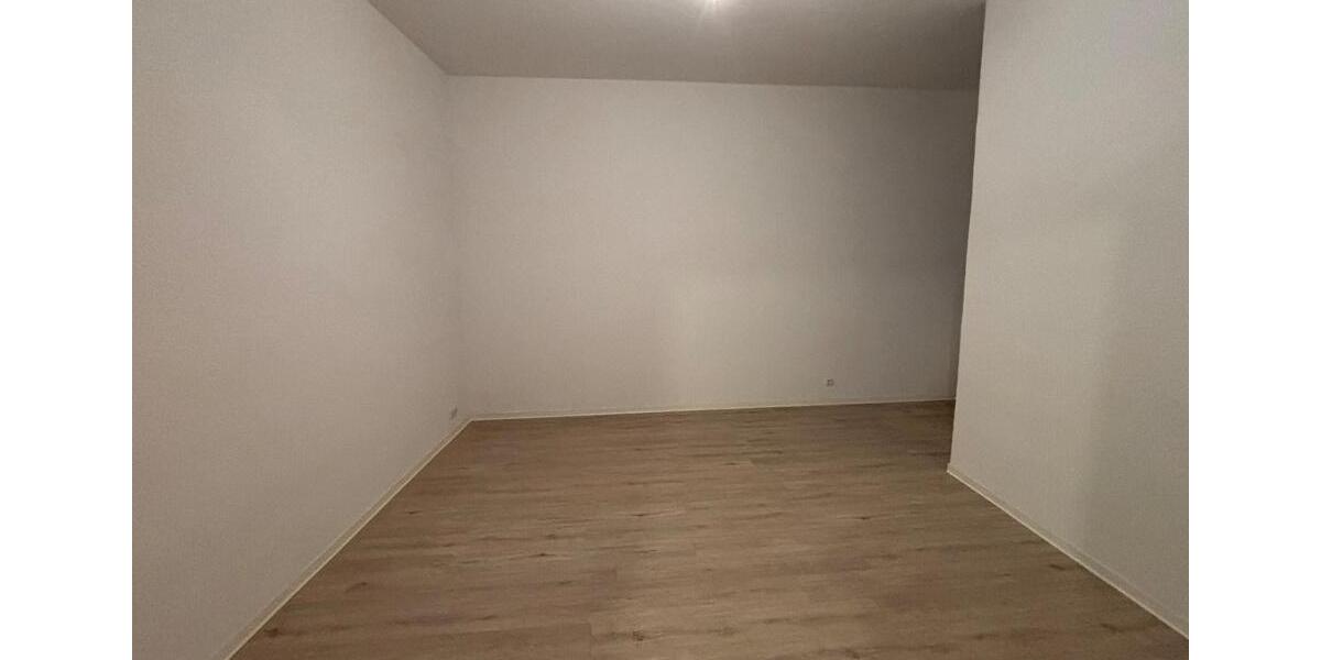 Etagenwohnung Heide - 3 Zimmer, 80 m&sup2;, 870&euro; | Angebot:25571416