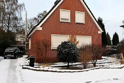 Einfamilienhaus auf großem Grundstück in Westoverledingen 4 zimmer