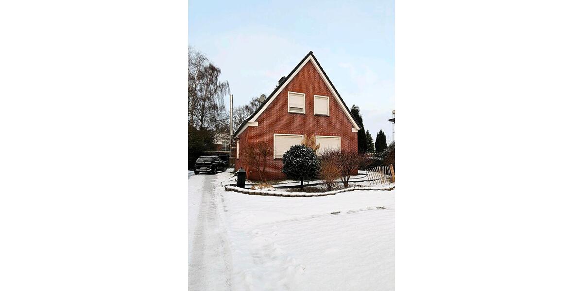 Einfamilienhaus auf großem Grundstück in Westoverledingen 4 zimmer