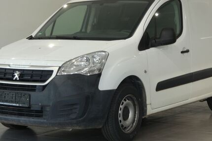 Peugeot Partner 74.255 km 8.900 &euro; Bebra 36179