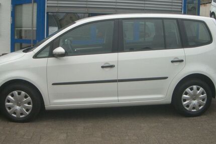 VW Touran 171.000 km 6.990 € Attendorn-Repe 57439