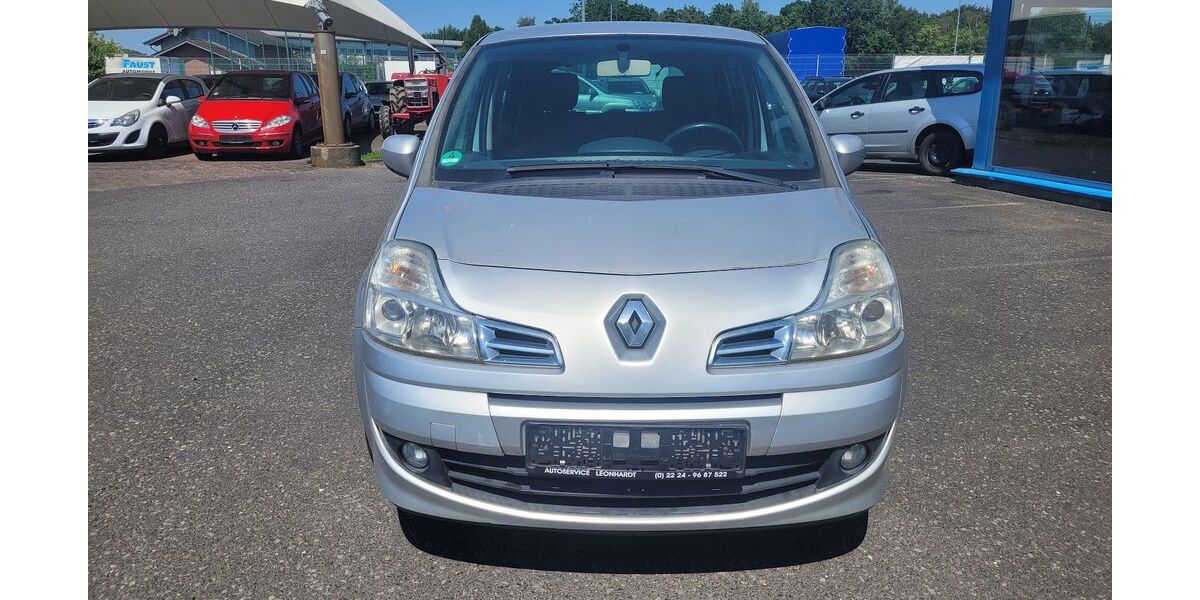 Renault Modus 122.471 km 890 &euro; Vettelschoss 53560