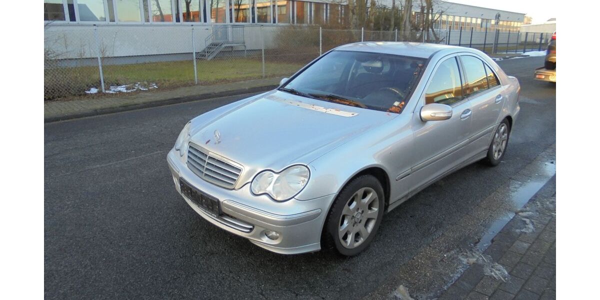 Mercedes-Benz C 180 264.000 km 1.750 &euro; Stuhr 28816