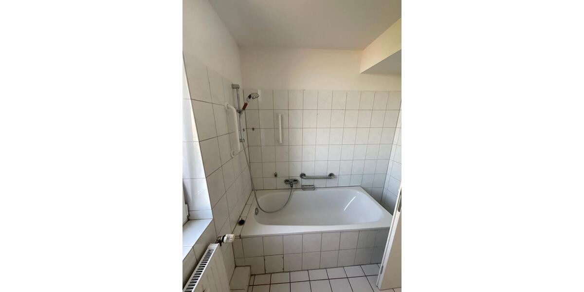 Dachgeschoßwohnung Troisdorf Bergheim - 2 Zimmer, 73 m&sup2;, 622&euro; | Angebot:25987525