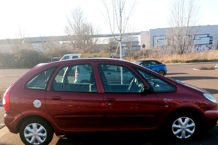Citroen Xsara Picasso 156.000 km 2.499 &euro; Remscheid 42899