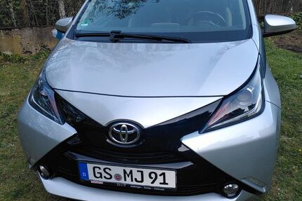 Toyota Aygo (X) 67.487 km 8.300 &euro; Goslar 38642