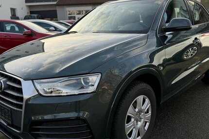 Audi Q3 2.0 TDI sport Navi Xenon SHZ AHK 117.000 km 15.990 &euro; Neckarsulm 74172