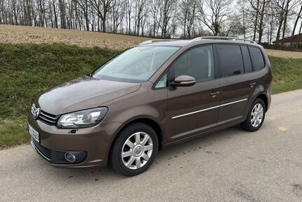 VW Touran 289.500 km 6.290 &euro; Tettenweis 94167