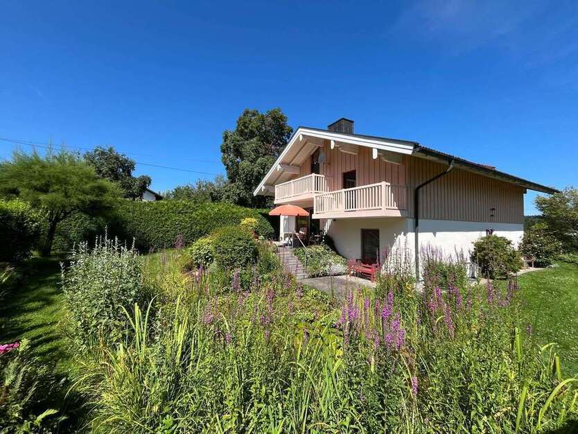 Haus zum Kaufen in Tacherting 645.000 € 175.33 m²