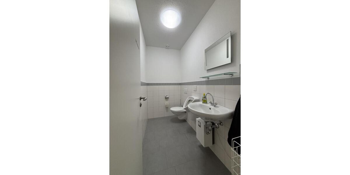 240 qm - Büro-Gewerbeeinheit im Gewerbegebiet Cadolzburg zimmer