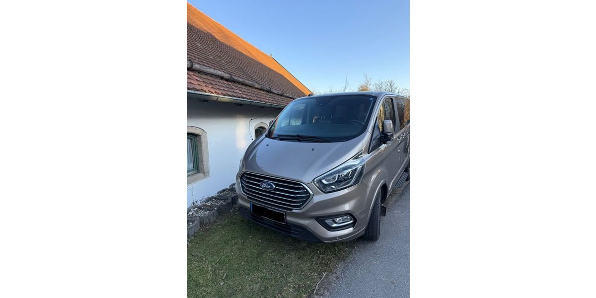 Ford Tourneo Custom 80.000 km 30.750 &euro; Chamerau 93455