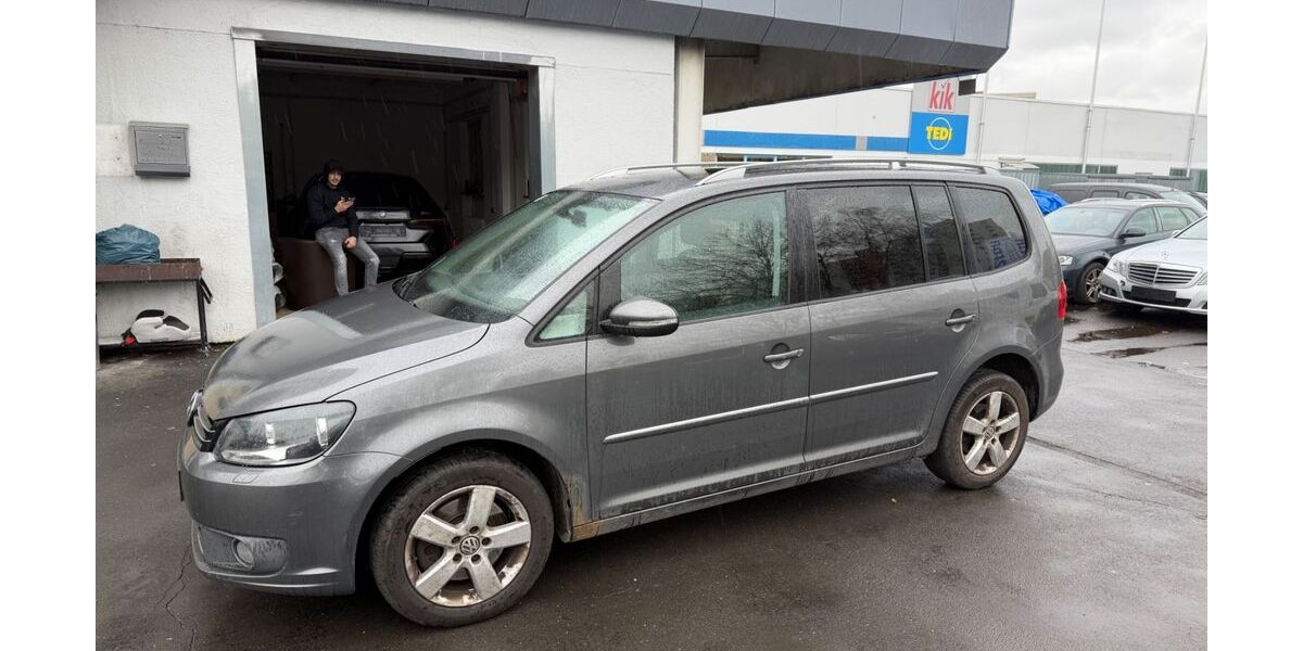 VW Touran 322.000 km 4.300 &euro; Würzburg 97076