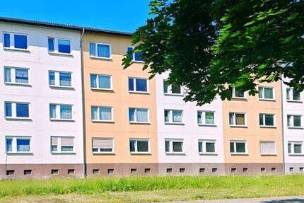 Wohnung zum Mieten in Hoyerswerda 305 € 59.79 m²