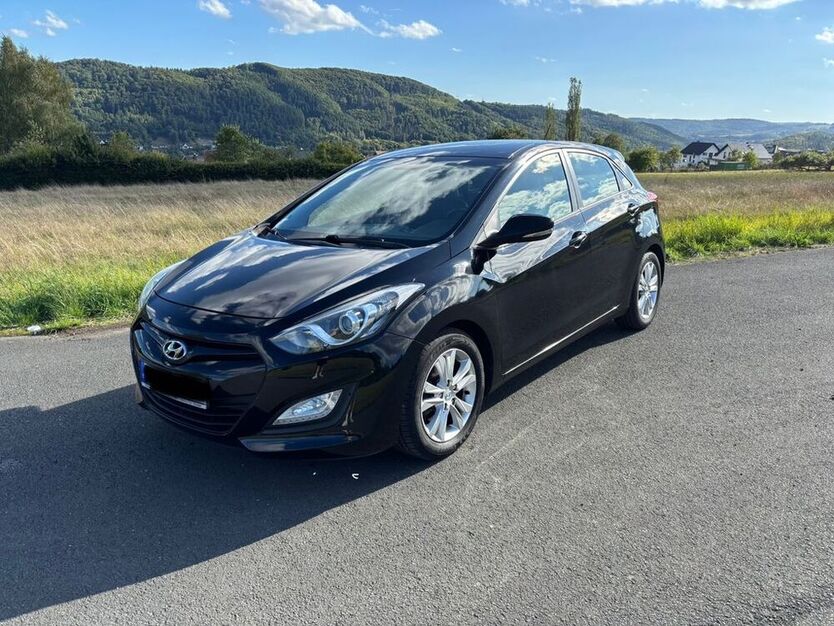 i30