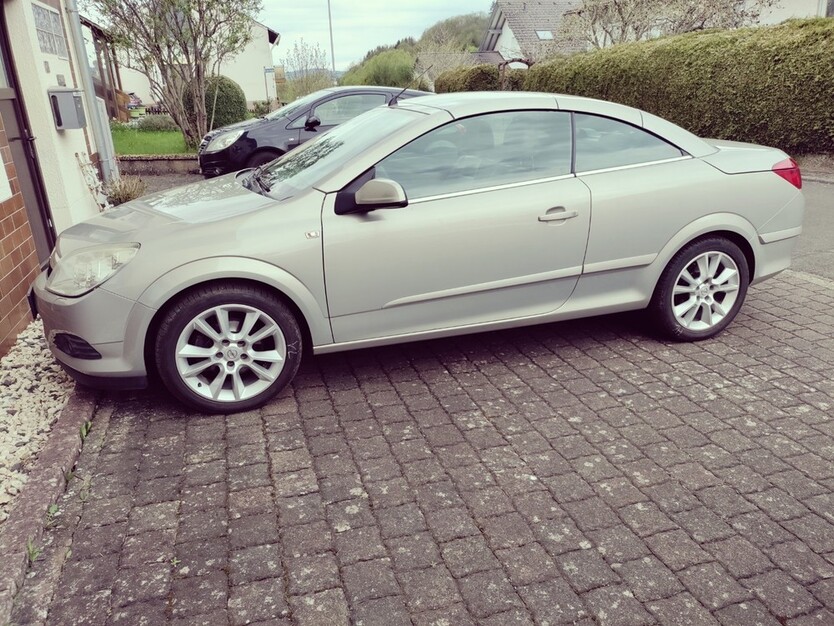 Opel Astra H Twintop 195.000 km 2.800 € Kirn 55606