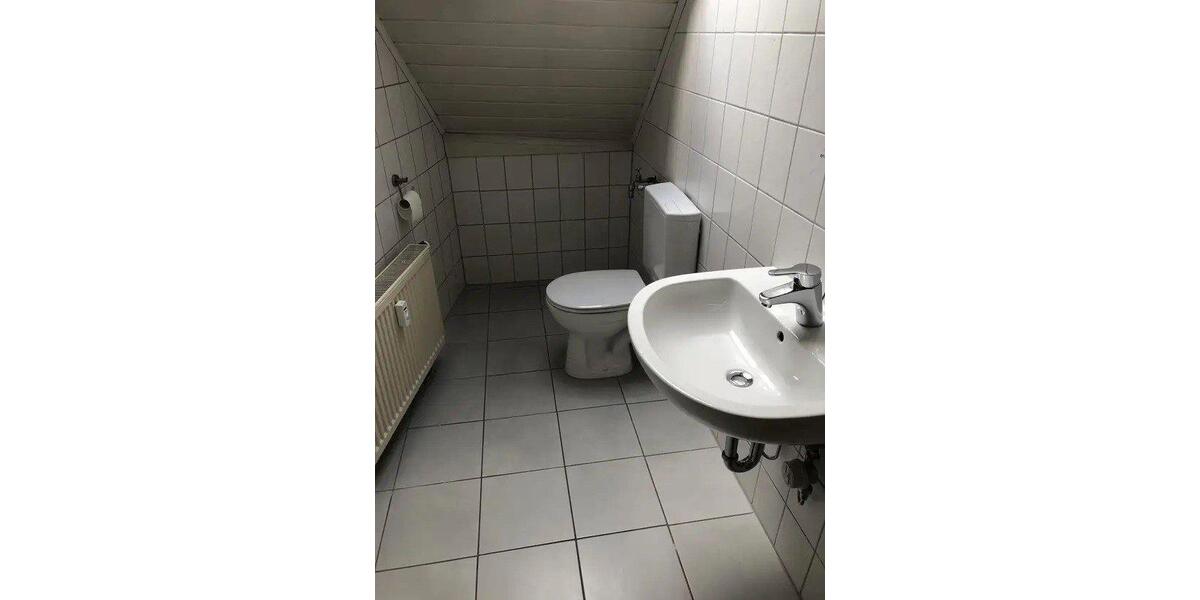 Dachgeschoßwohnung Lahnau - 2 Zimmer, 63 m&sup2;, 630&euro; | Angebot:26408673
