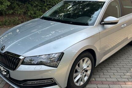 Skoda Superb 153.000 km 16.400 &euro; Dresden 01127