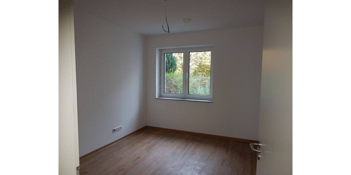 Etagenwohnung Frankfurt am Main Unterliederbach - 2 Zimmer, 68 m&sup2;, 1.012&euro; | Angebot:26259338