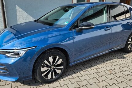 VW Golf 13.697 km 25.950 &euro; Bad Kötzting 93444