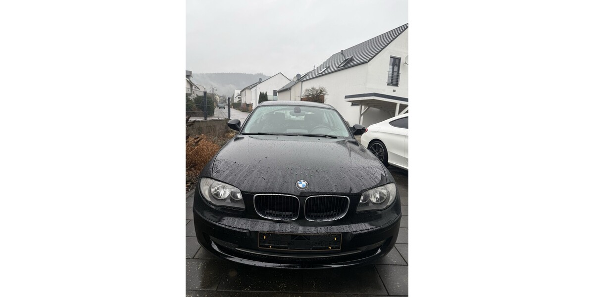 BMW 1er 240.000 km 2.150 &euro; Föhren 54343