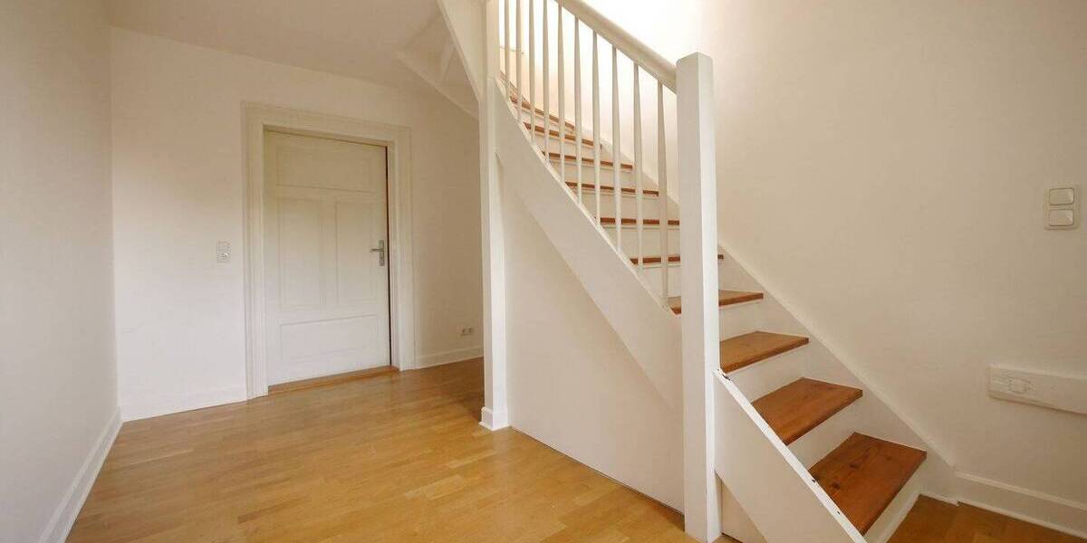 Etagenwohnung Weimar Westvorstadt - 2 Zimmer, 63 m&sup2;, 650&euro; | Angebot:26891503