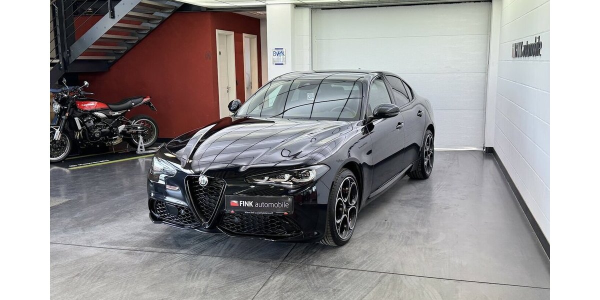 Alfa Romeo Giulia 2.0 Competizione Q4 Turbo CarPlay Kamera 9.970 km 41.220 &euro; Lich 35423