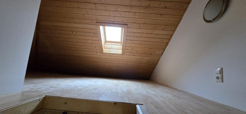 NEU sanierte 3-Raum Wohnung mit neuer Einbauküche im Stadtzentrum von Treuen 3 zimmer