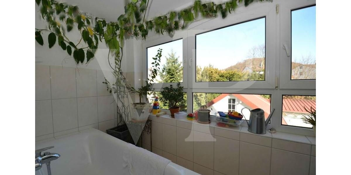 Villa Seeheim-Jugenheim Jugenheim - 8 Zimmer, 220 m&sup2;, 2.530&euro; | Angebot:24871393