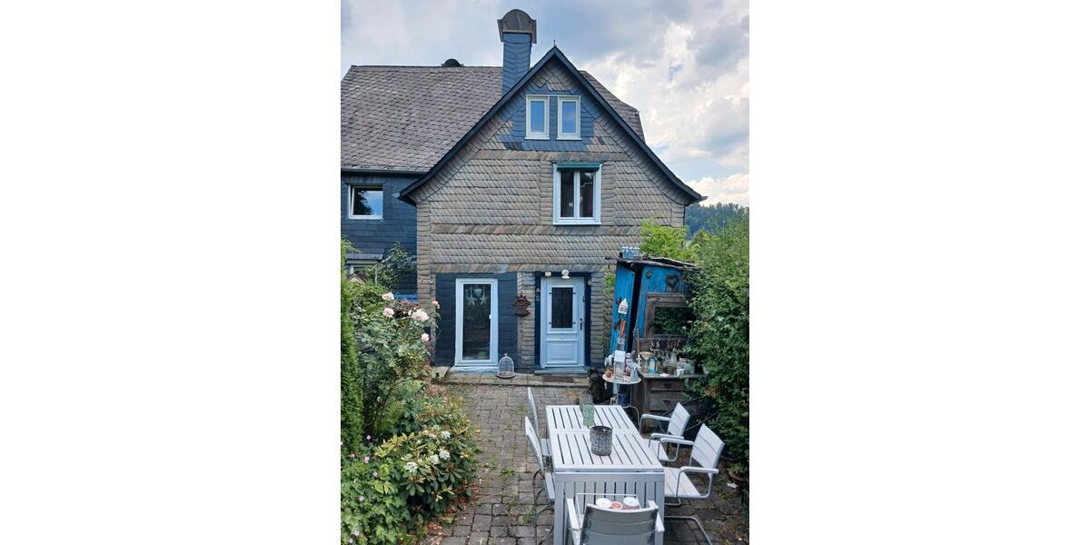 Doppelhaushälfte Winterberg - 4 Zimmer, 100 m&sup2;, 119.000&euro; | Angebot:27001797