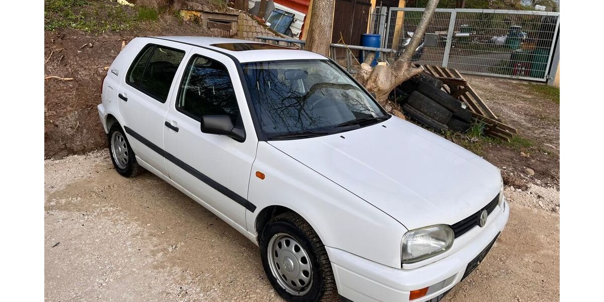 VW Golf 99.003 km 799 &euro; Hilpoltstein 91161