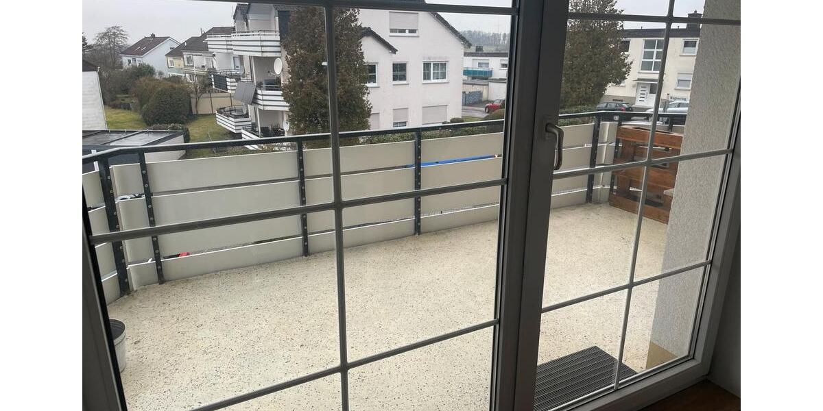 Etagenwohnung Halver - 3 Zimmer, 80 m&sup2;, 825&euro; | Angebot:25138292