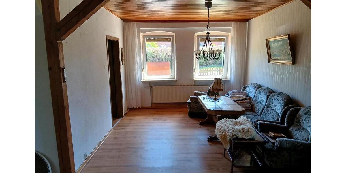 Einfamilienhaus Hemmoor - 5 Zimmer, 150 m&sup2;, 145.000&euro; | Angebot:26958657