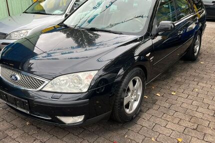 Ford Mondeo 149.000 km 4.190 € Berlin 12359