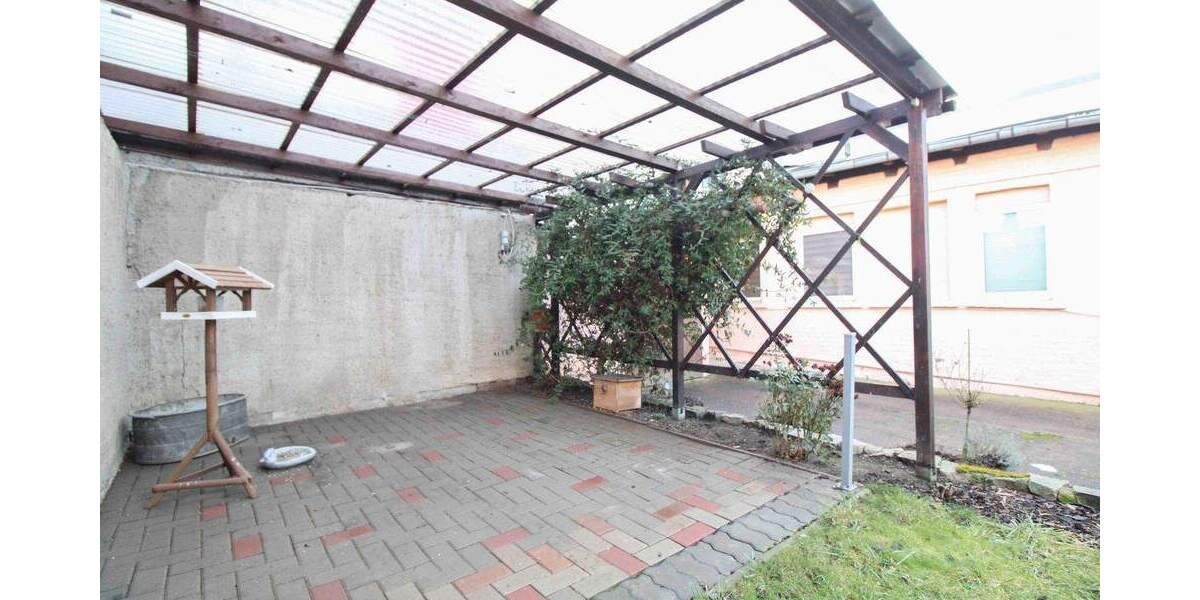 Reihenmittelhaus Calbe - 5 Zimmer, 220 m&sup2;, 113.000&euro; | Angebot:25213018