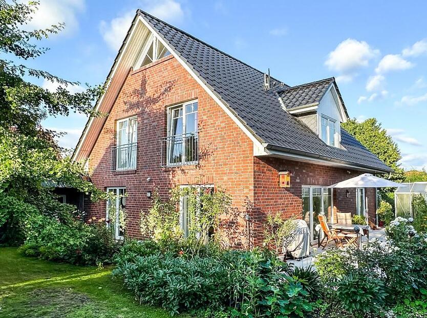 Familienfreundliches Einfamilienhaus mit Garten in Appen