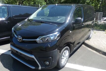 Toyota Proace (Verso) 172.000 km 12.495 &euro; Waldsassen 95652