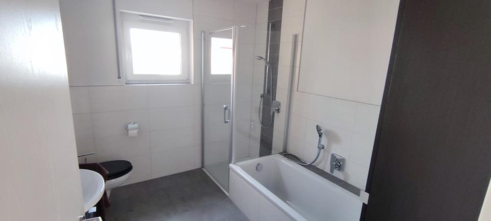 Etagenwohnung Bad Königshofen im Grabfeld - 3 Zimmer, 76 m&sup2;, 800&euro; | Angebot:24347486