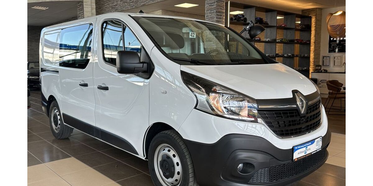 Renault Trafic 49.800 km 18.870 &euro; Eitorf 53783