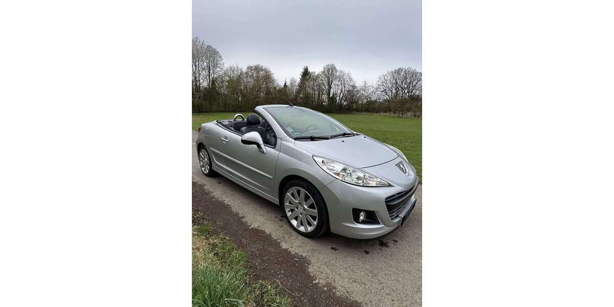 Peugeot 207 105.000 km 4.990 &euro; Mücke 35325