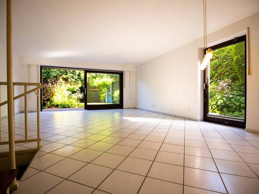 Charmantes Reihenendhaus mit Garten, Terrasse und Garage in Odenkirchen!